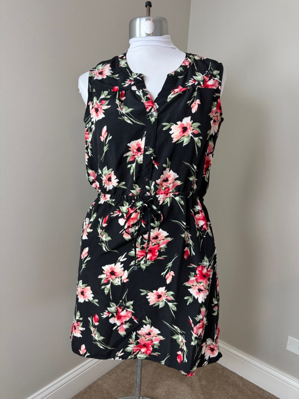Nicole Miller Original Floral Dress Size Medium Black Sleeveless Tie Waist